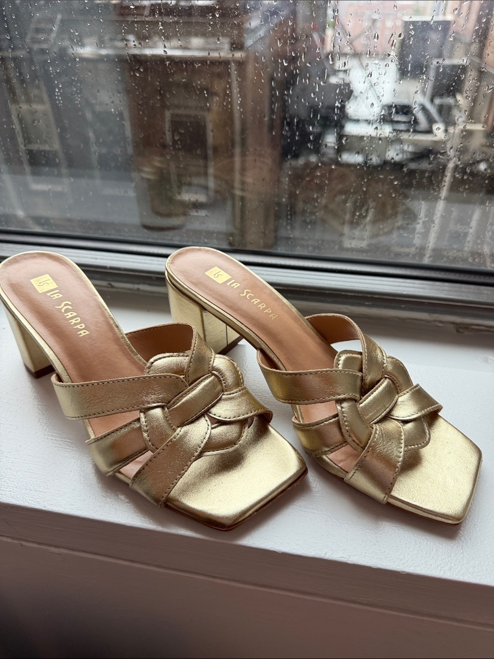 La Scarpa Gold Knotted Strap Block Heel Mules